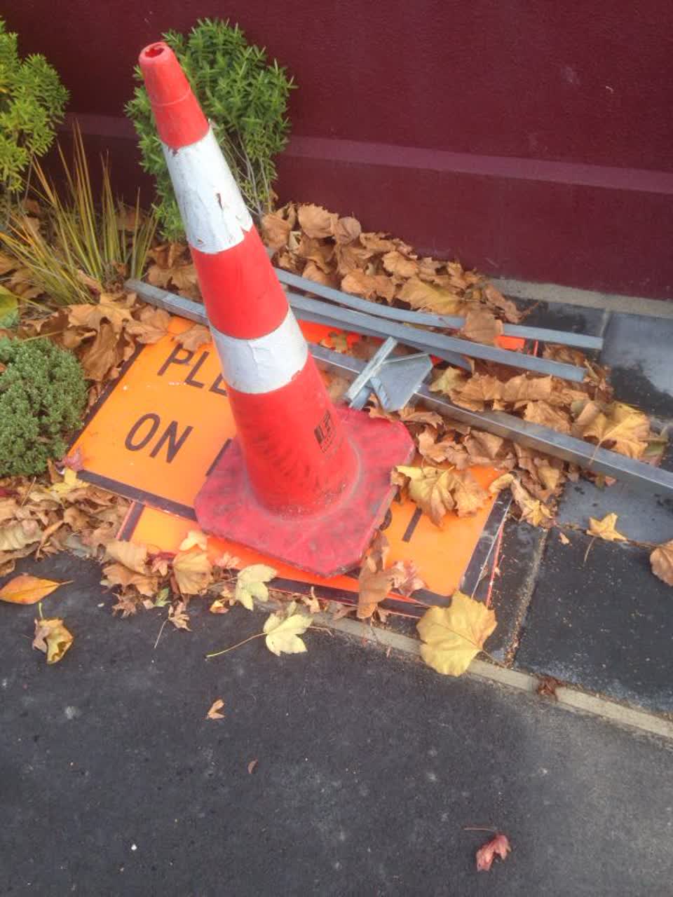 The photograph attached to this roading/streets report