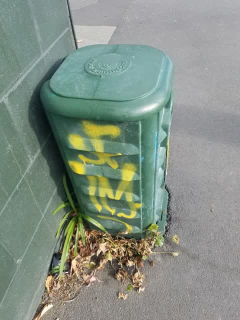 Graffiti, a report photo