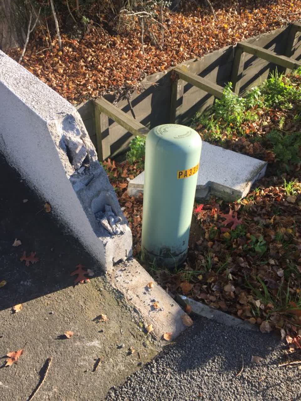 The photograph attached to this roading/streets report