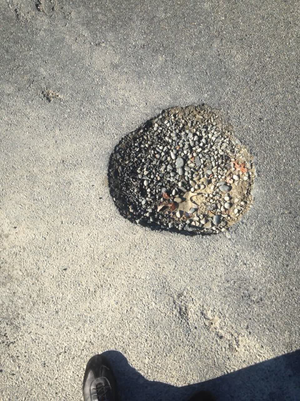 The photograph attached to this roading/streets report