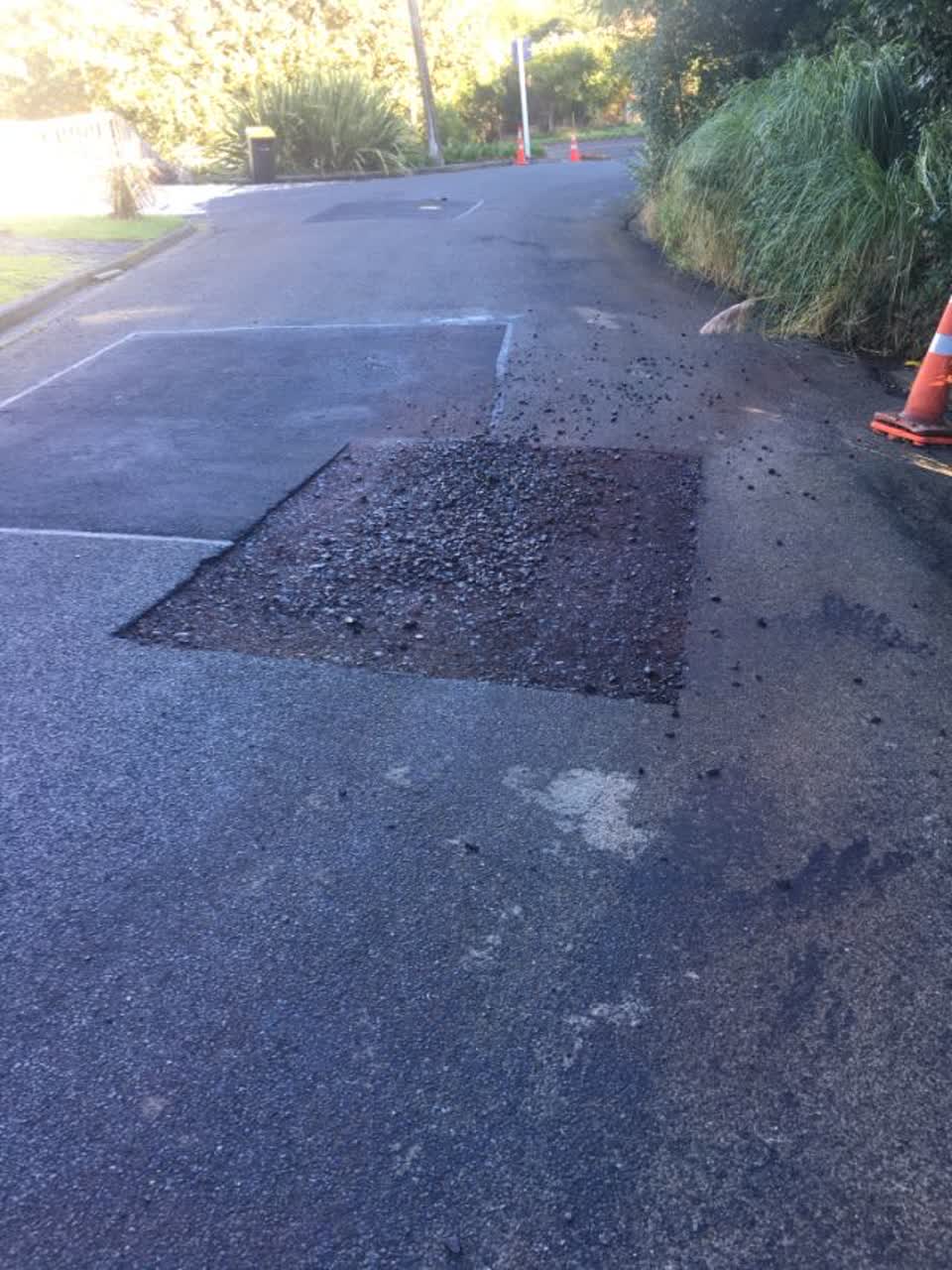 The photograph attached to this roading/streets report