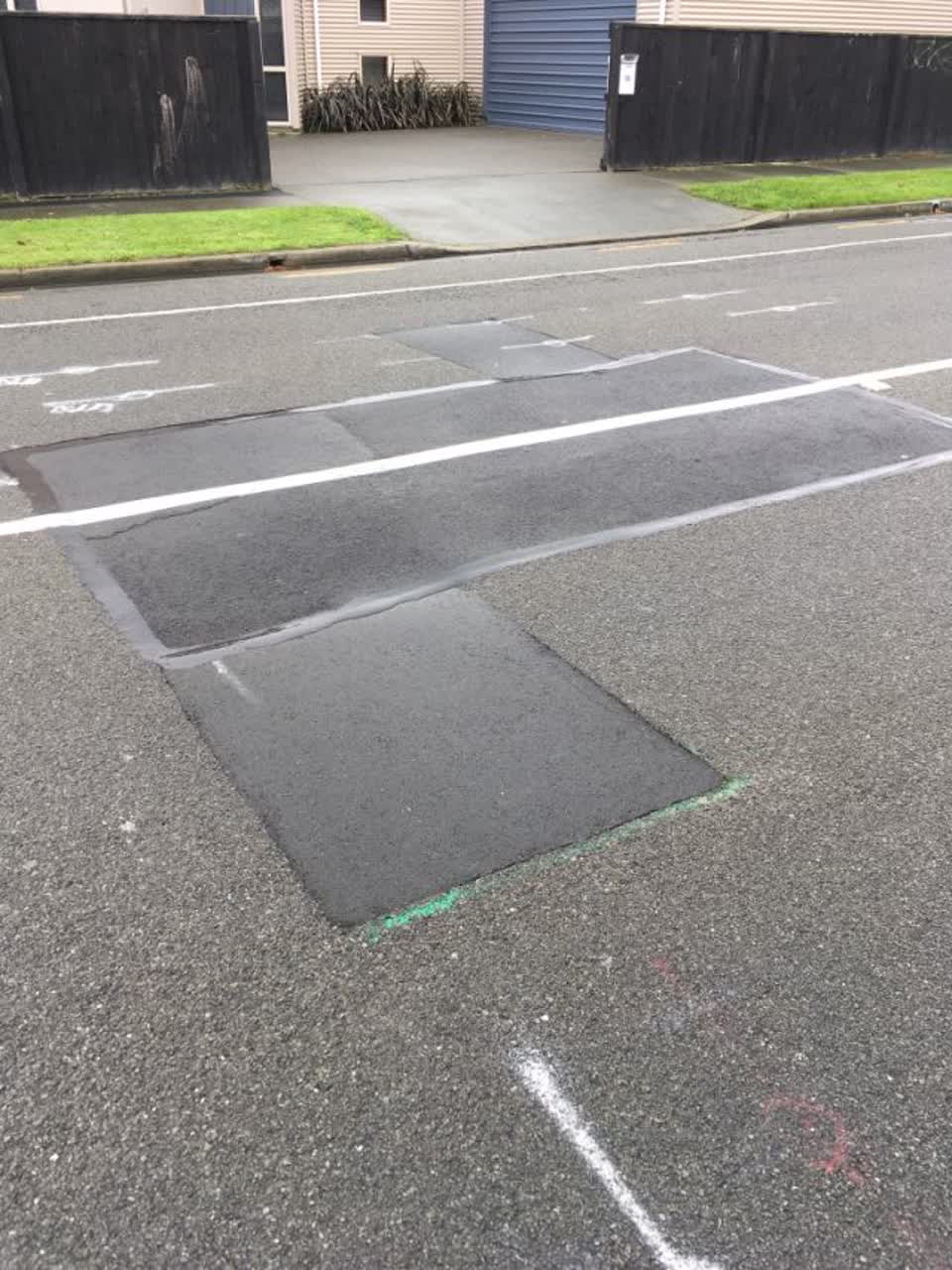 The photograph attached to this roading/streets report