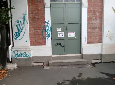 Graffiti, a report photo