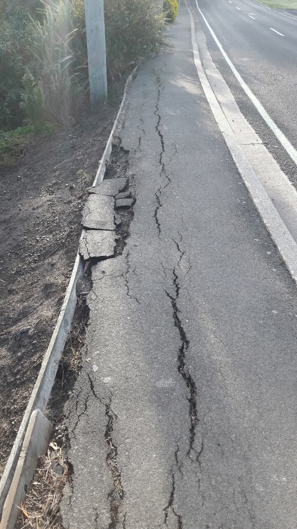 The photograph attached to this roading/streets report