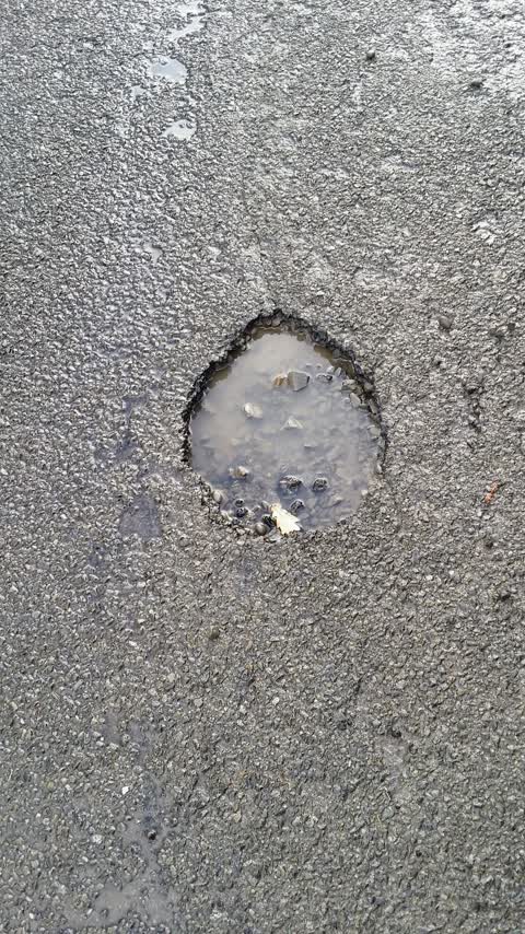 Roading/Streets, a report photo