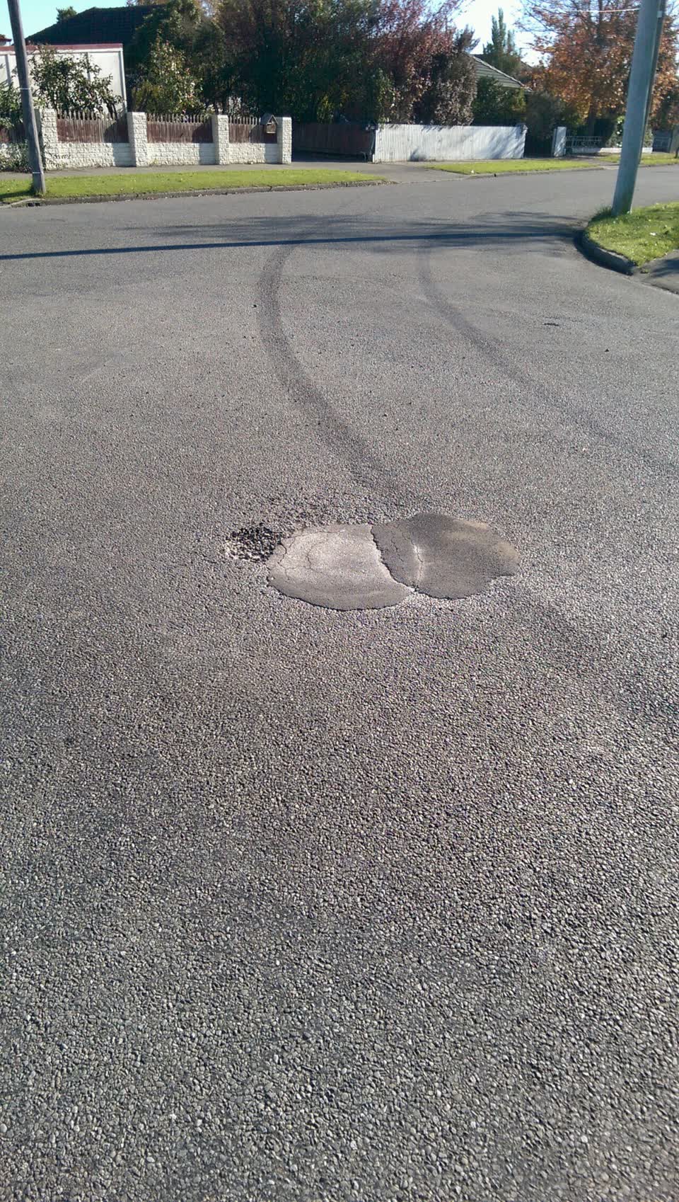 The photograph attached to this roading/streets report