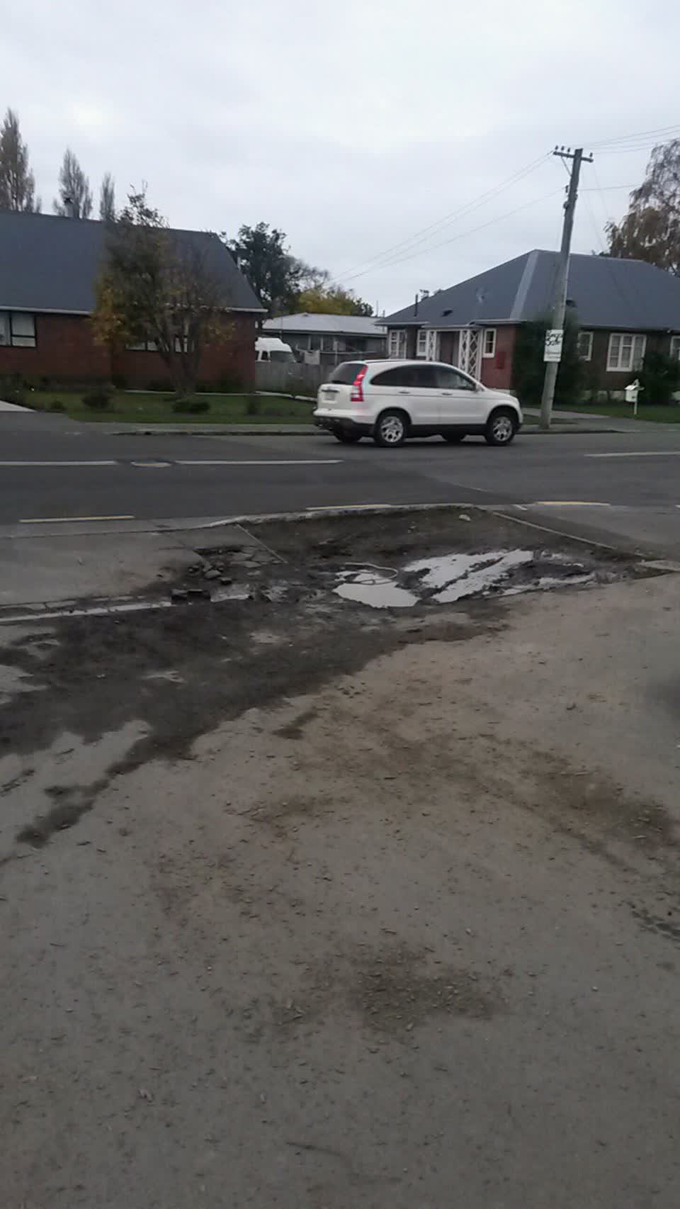 The photograph attached to this roading/streets report