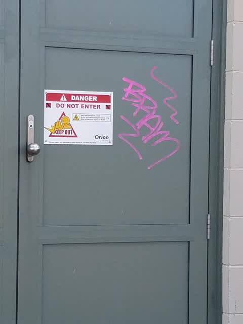 Graffiti, a report photo