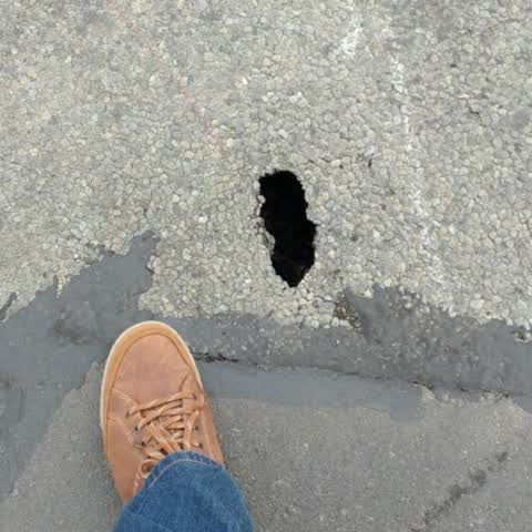 Roading/Streets, a report photo