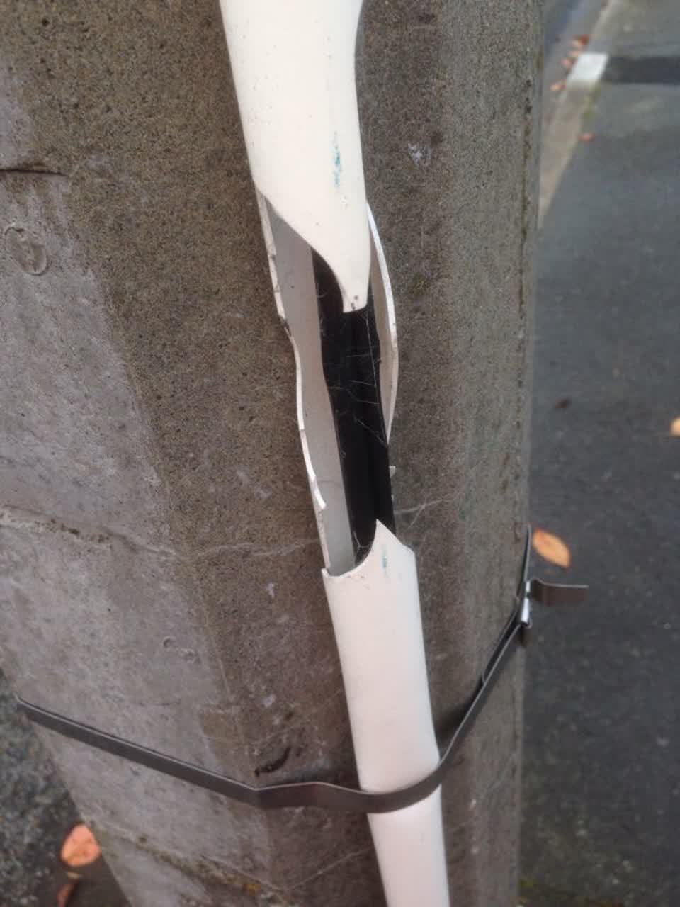 The photograph attached to this roading/streets report