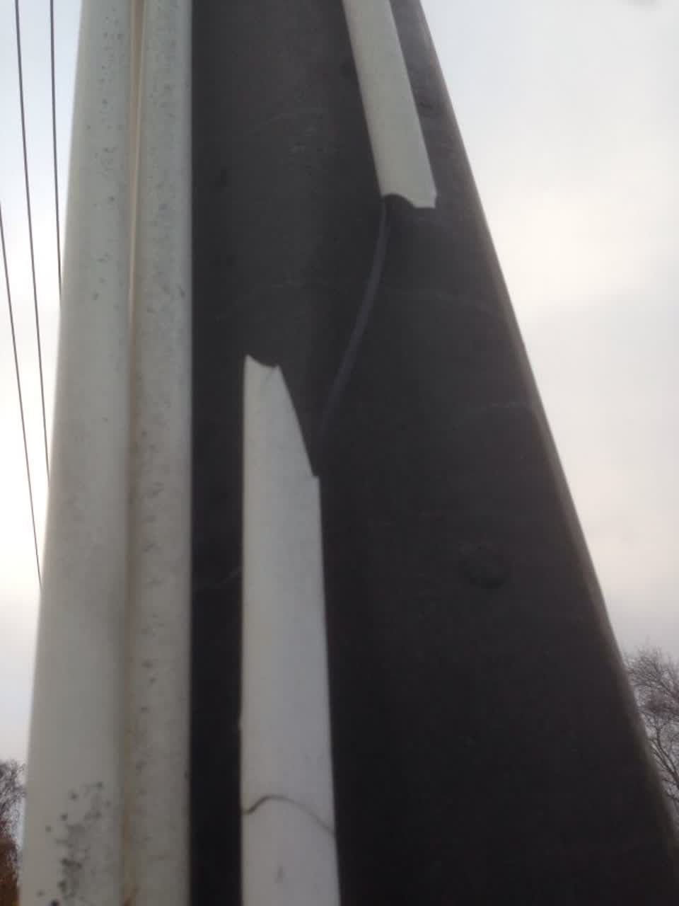 The photograph attached to this roading/streets report