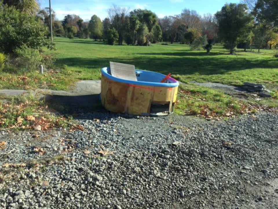 The photograph attached to this rubbish/recycling report