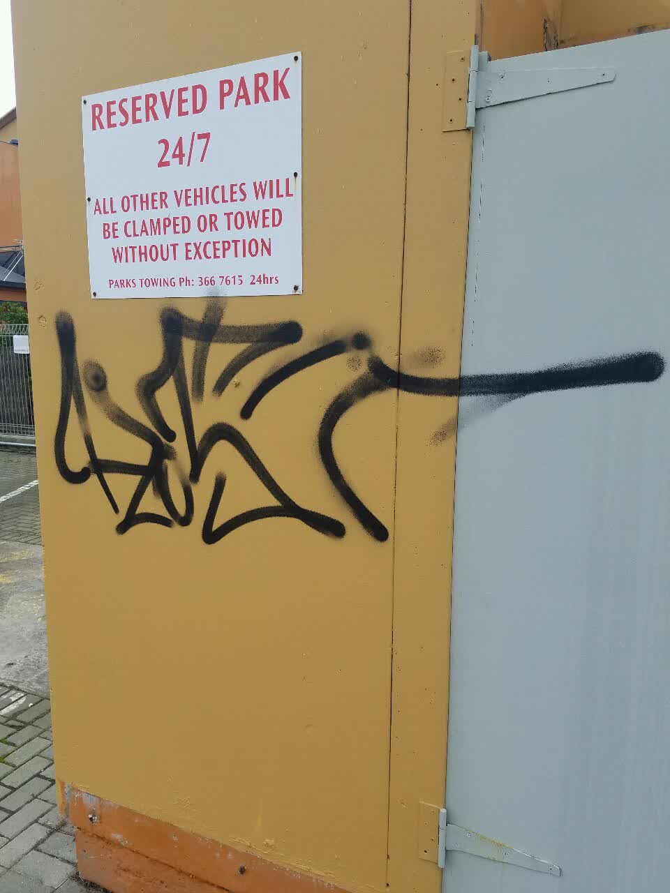 The photograph attached to this graffiti report