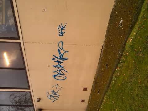 Graffiti, a report photo