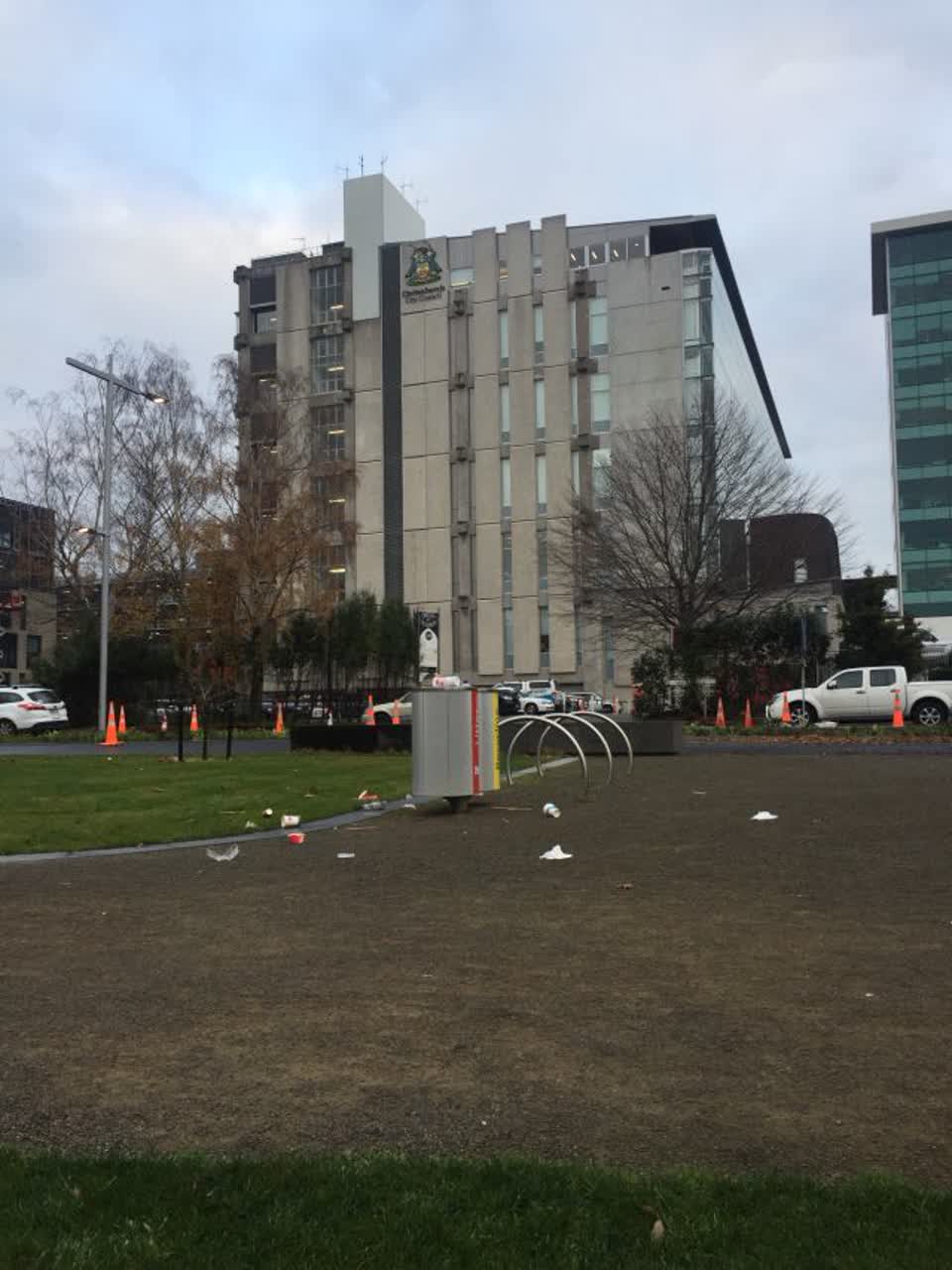 The photograph attached to this rubbish/recycling report