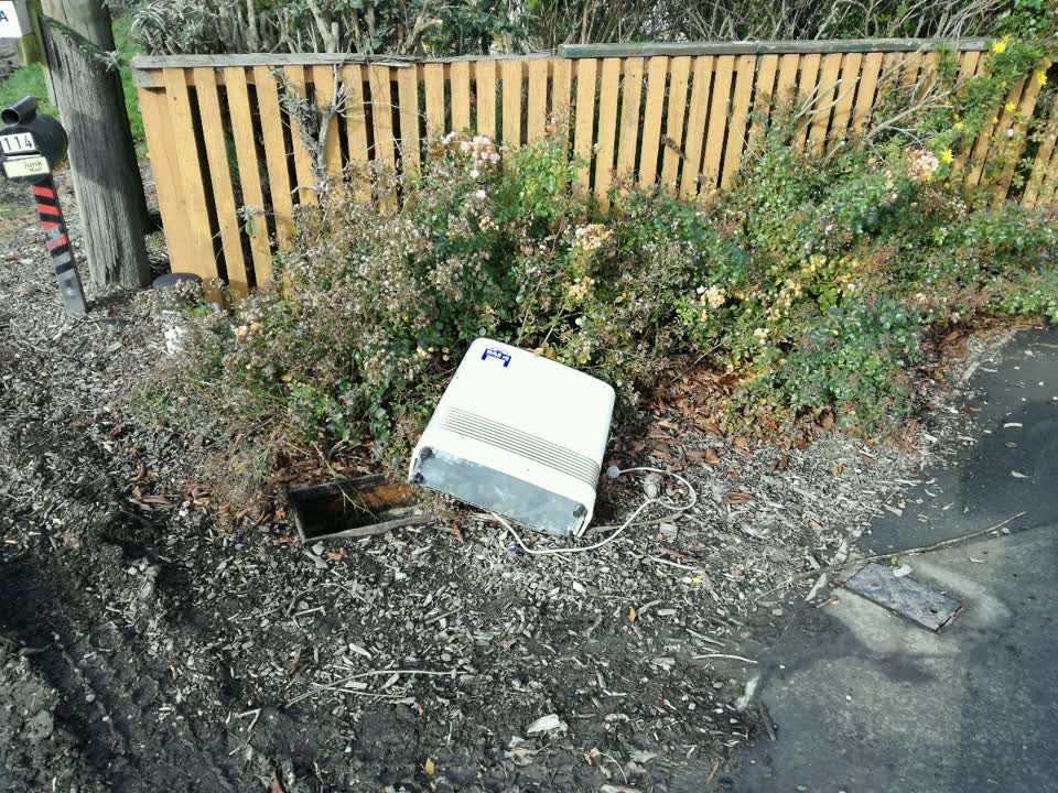 The photograph attached to this roading/streets report