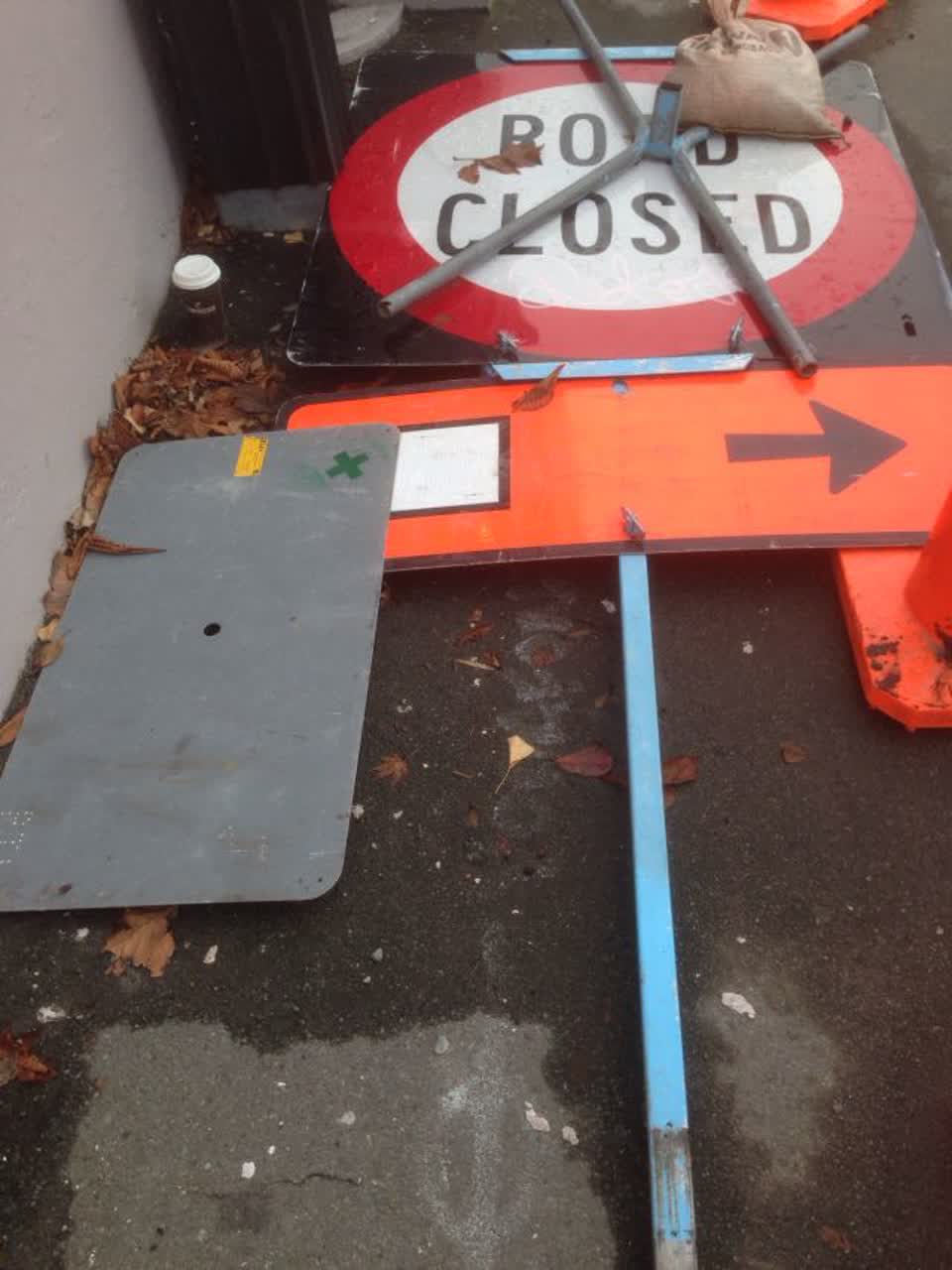 The photograph attached to this roading/streets report
