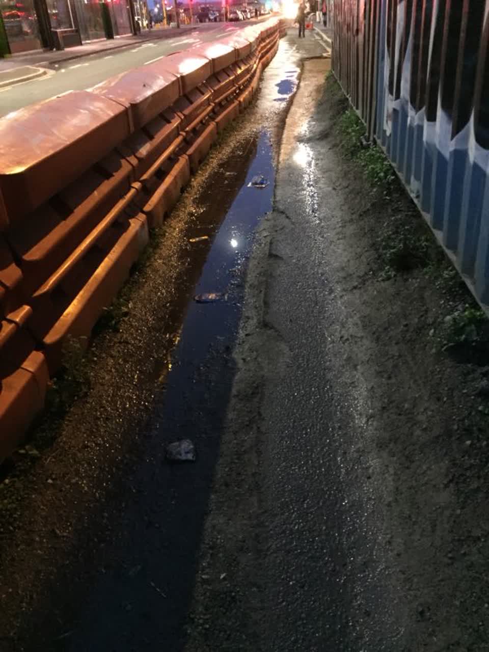 The photograph attached to this roading/streets report