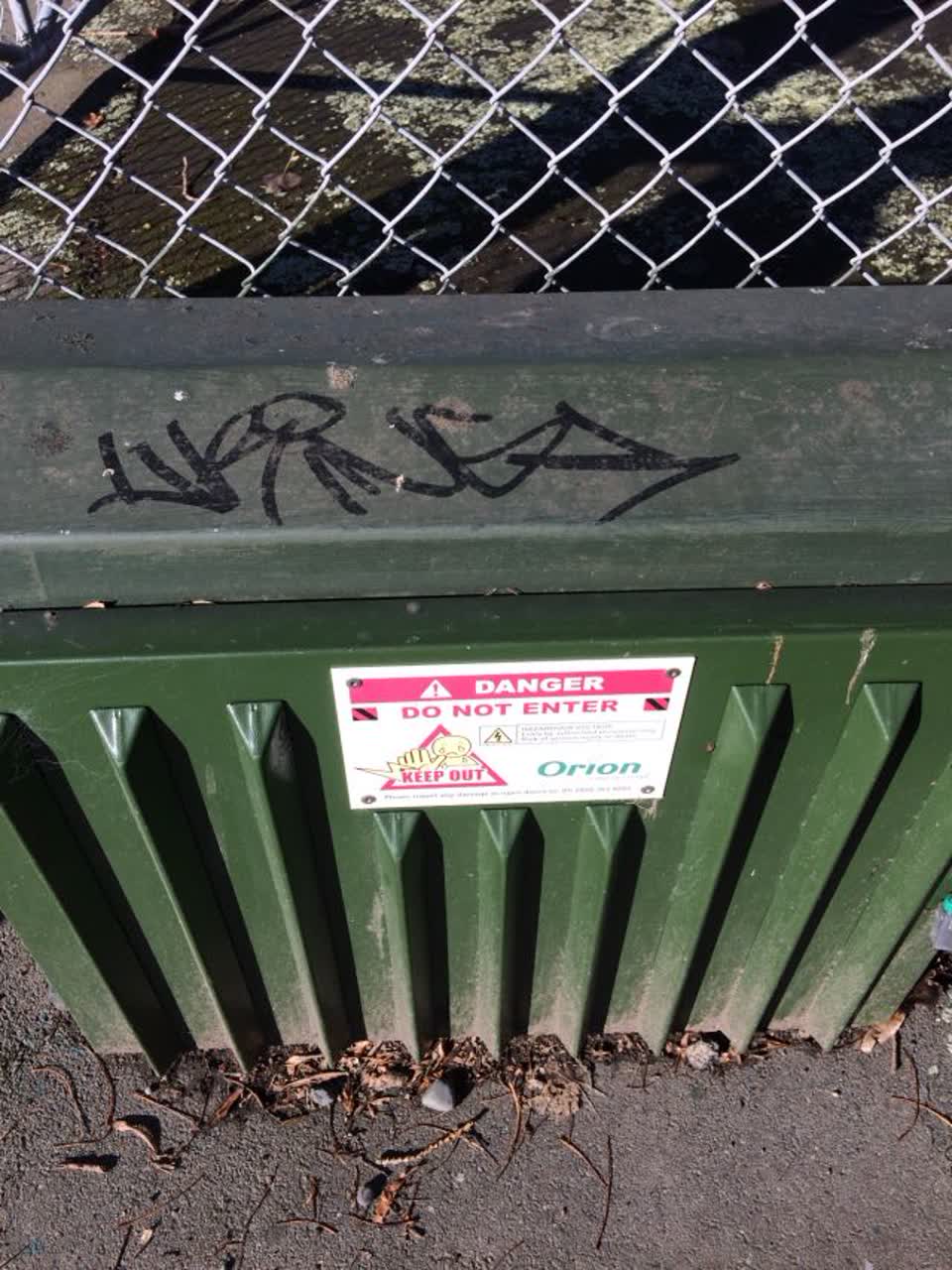 The photograph attached to this graffiti report