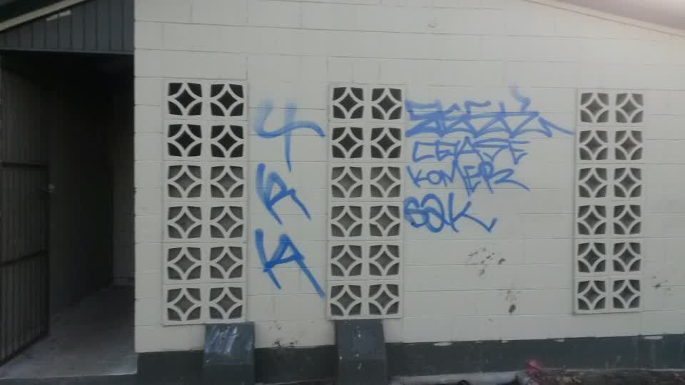 The photograph attached to this graffiti report