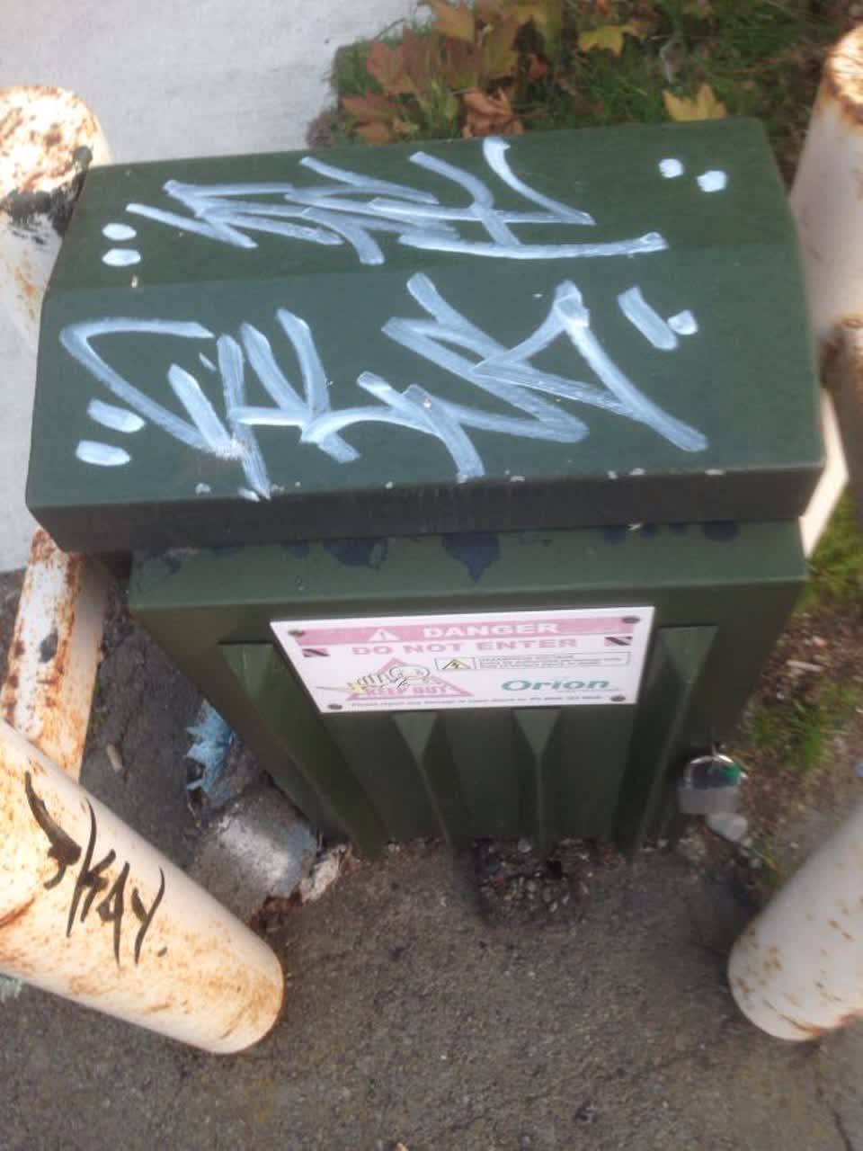 The photograph attached to this graffiti report