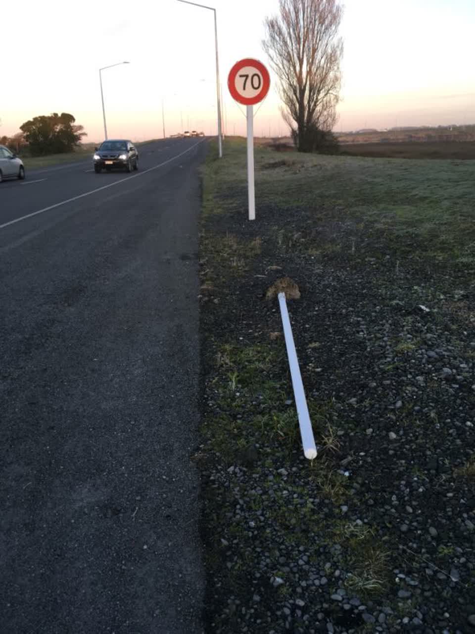 The photograph attached to this roading/streets report
