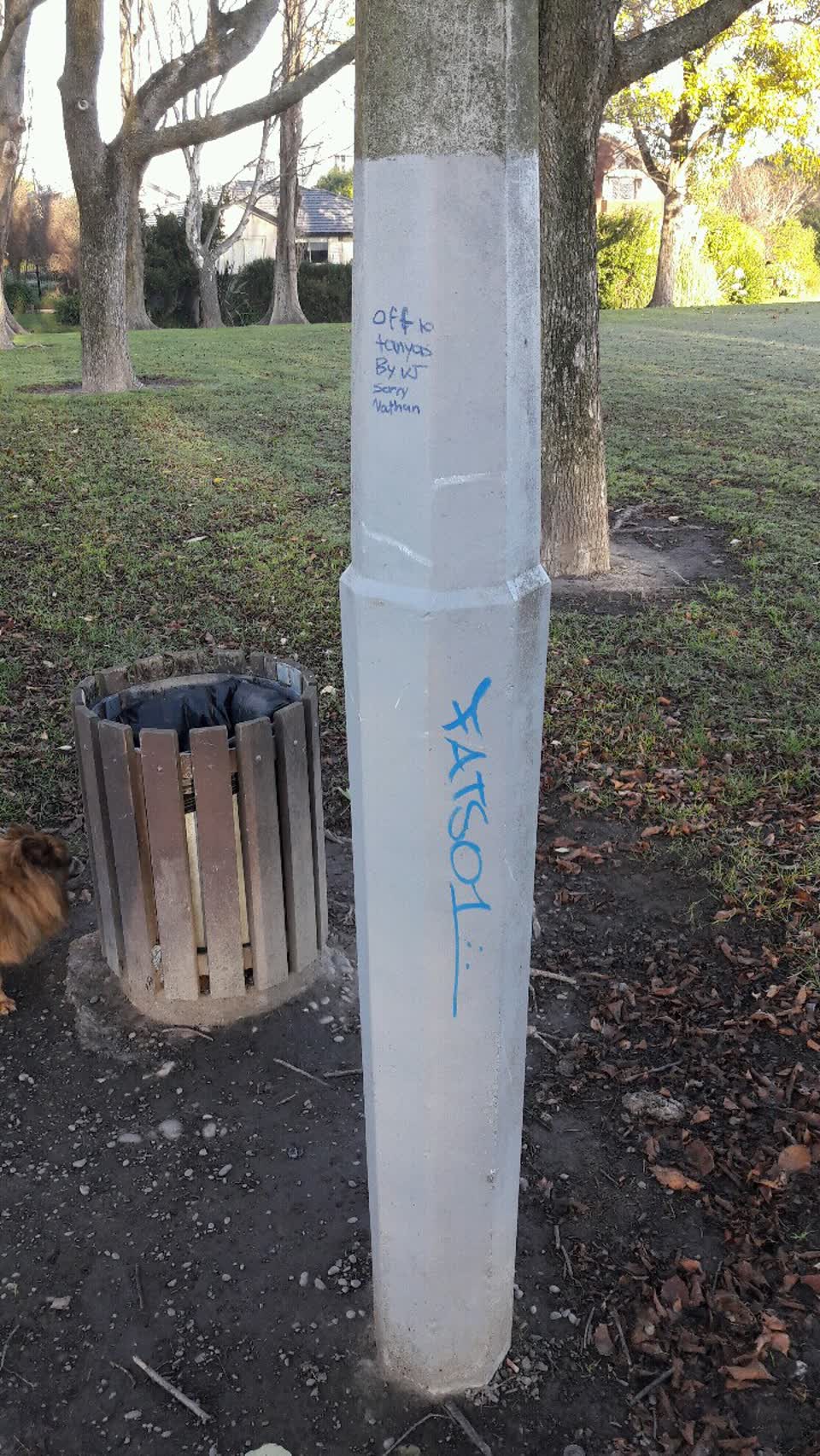 The photograph attached to this graffiti report