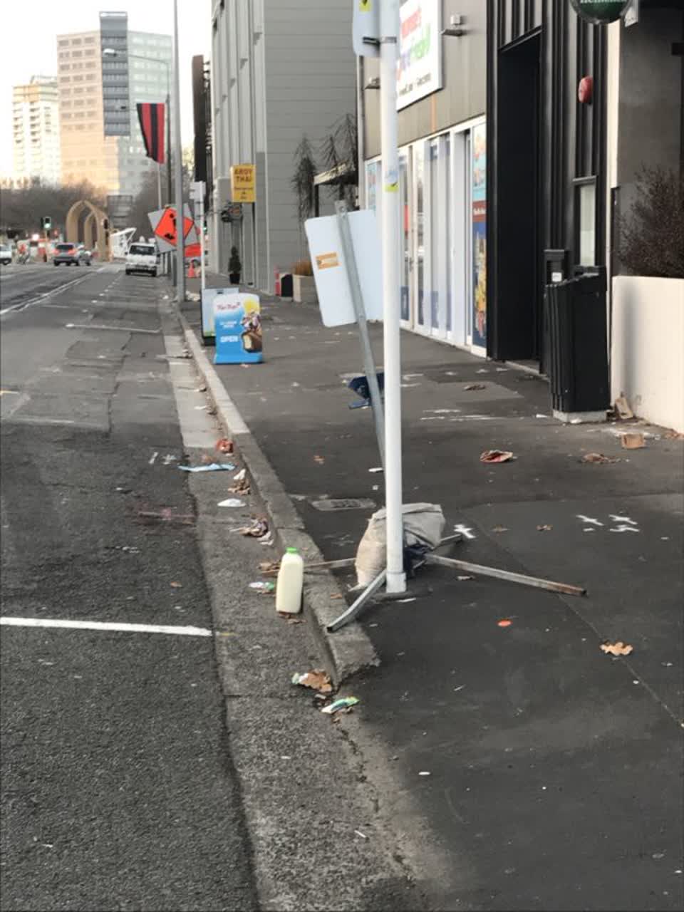 The photograph attached to this rubbish/recycling report
