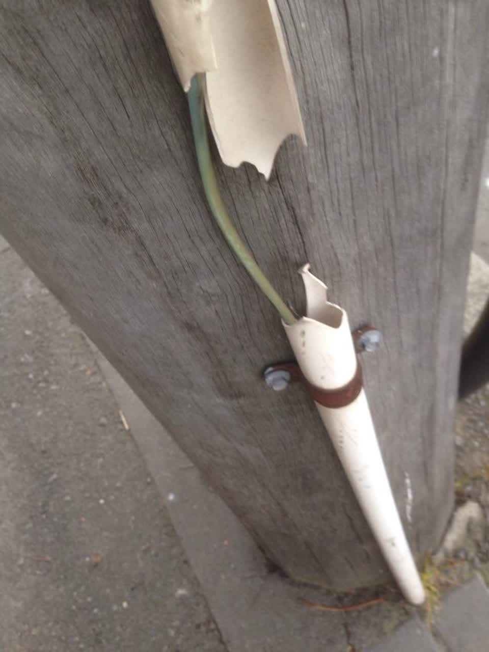 The photograph attached to this roading/streets report