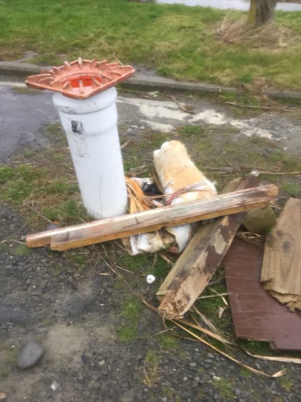 The photograph attached to this rubbish/recycling report