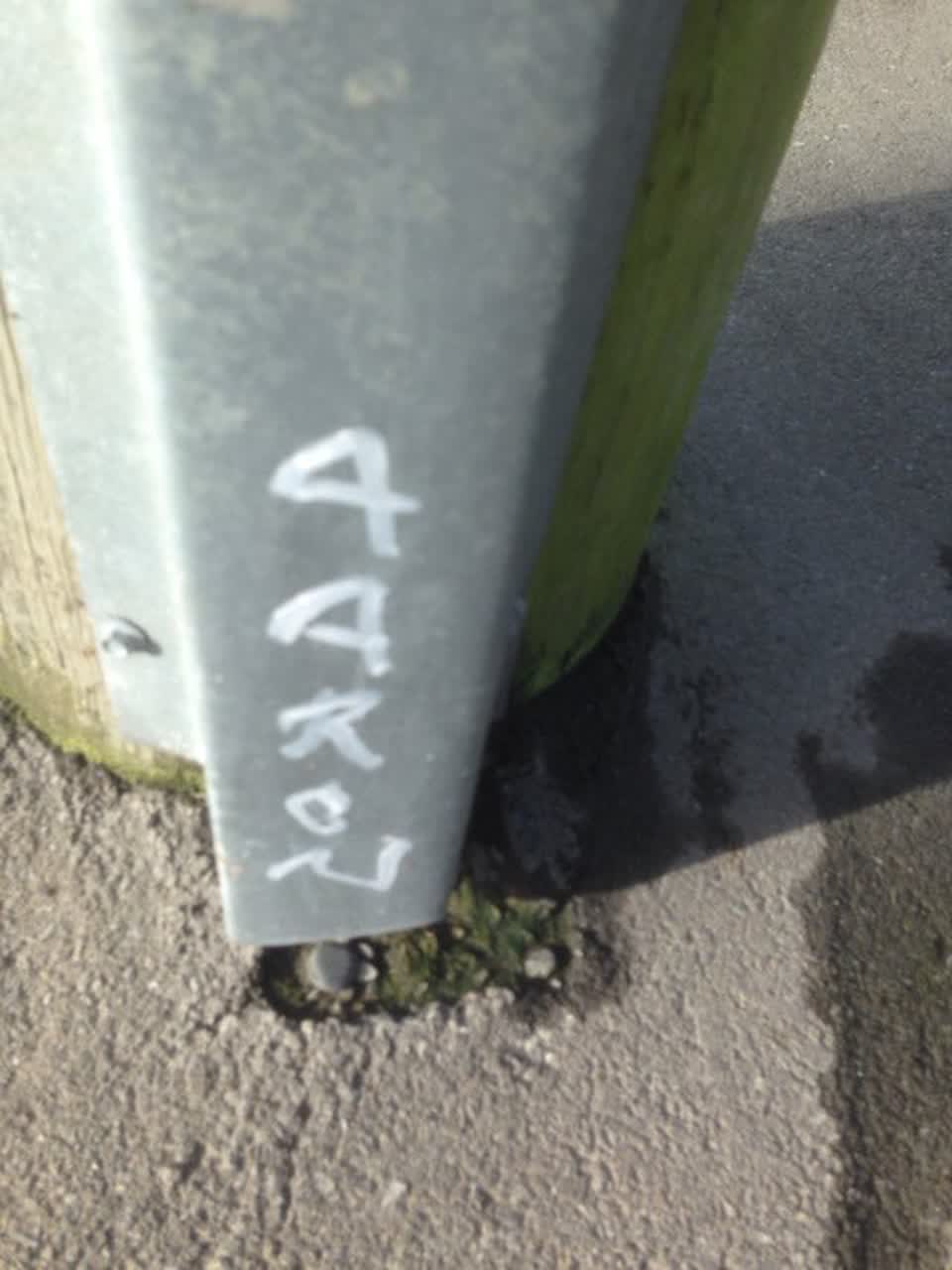 The photograph attached to this graffiti report