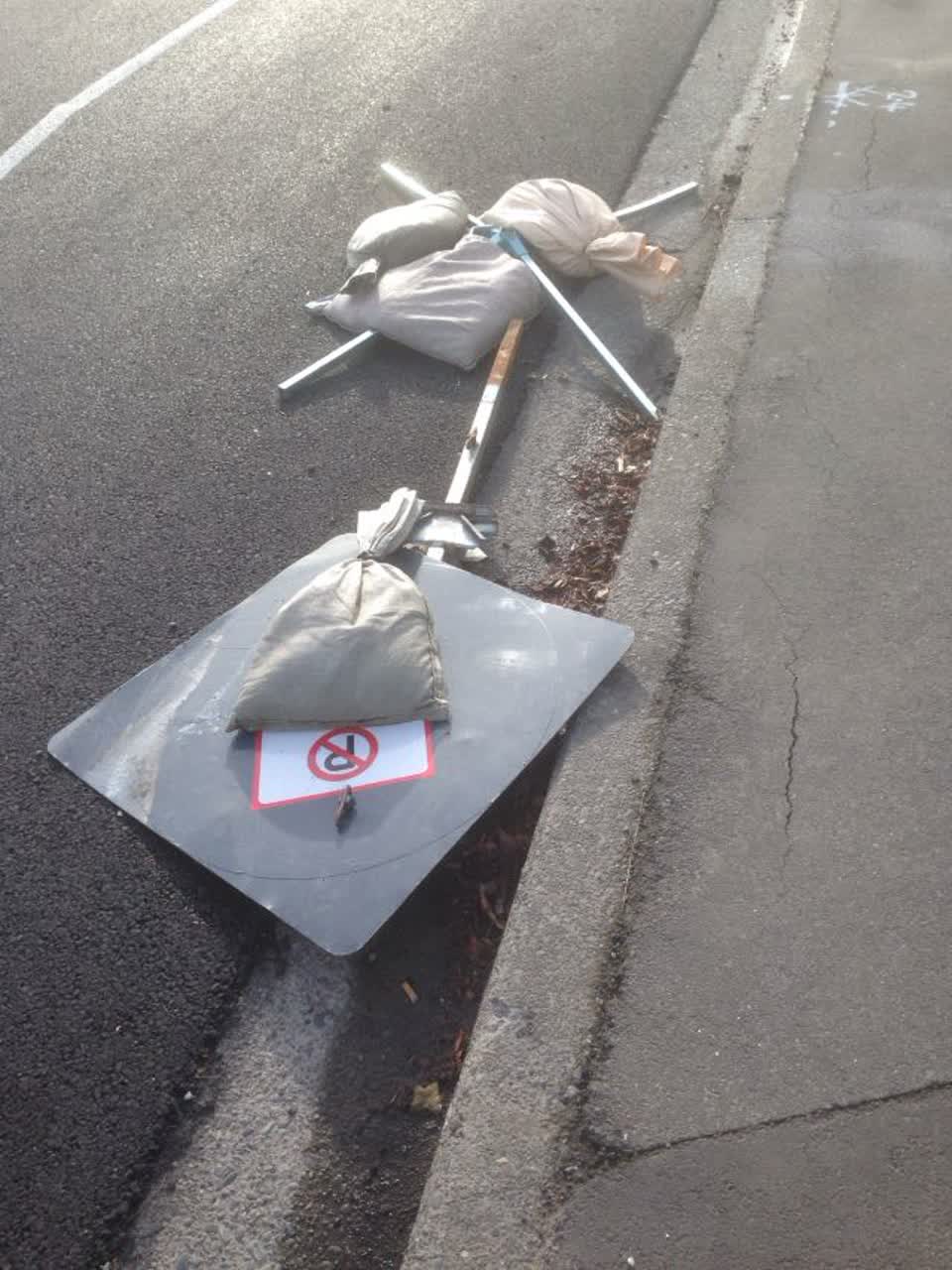The photograph attached to this roading/streets report