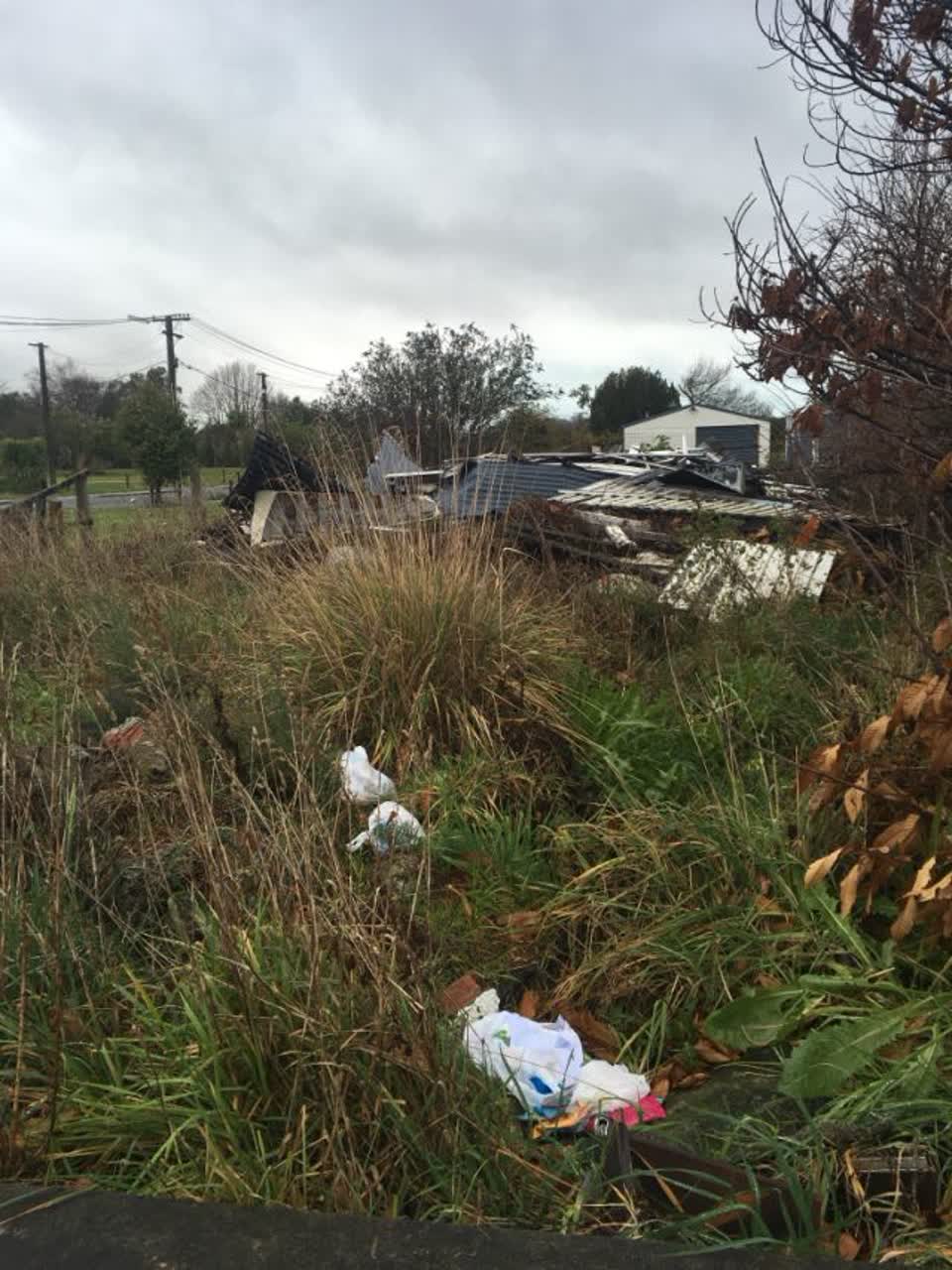 The photograph attached to this rubbish/recycling report