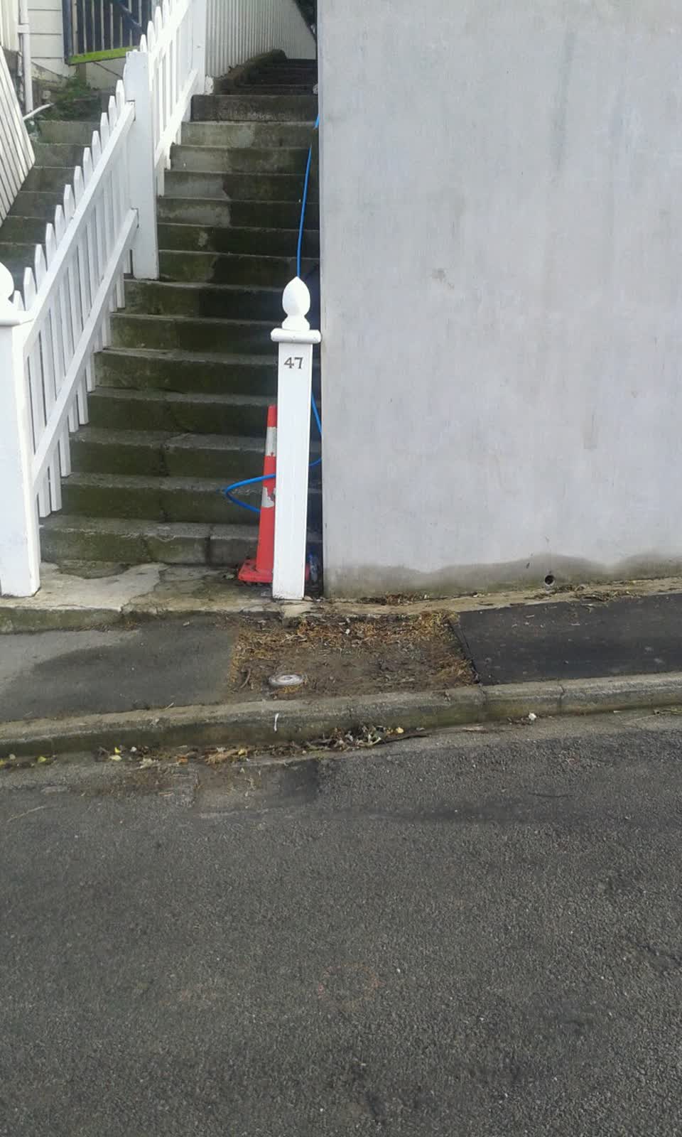 The photograph attached to this roading/streets report