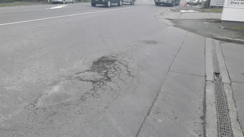 Roading/Streets, a report photo