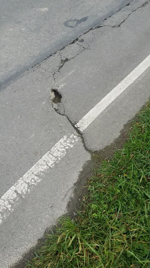 Roading/Streets, a report photo