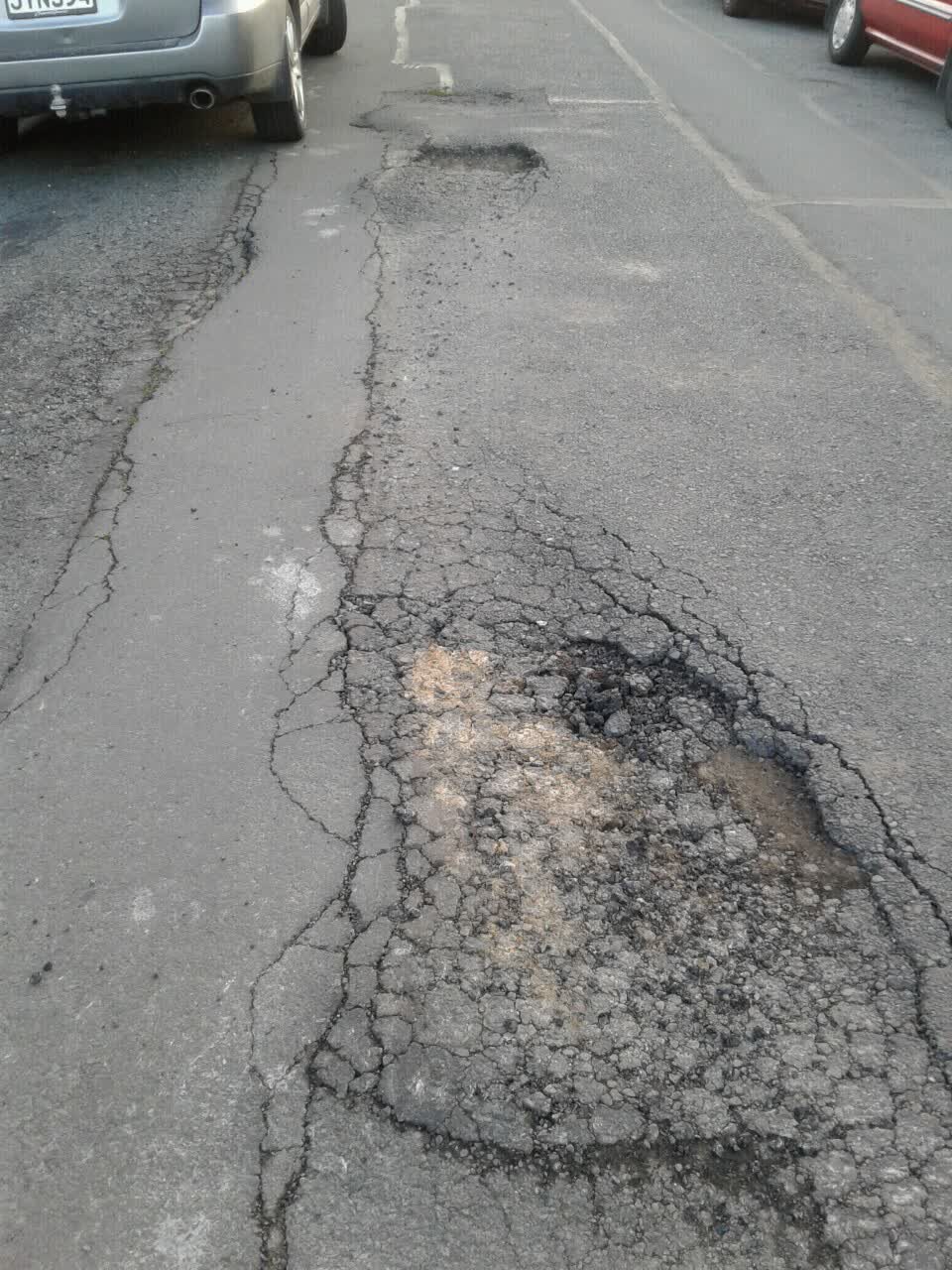 The photograph attached to this roading/streets report