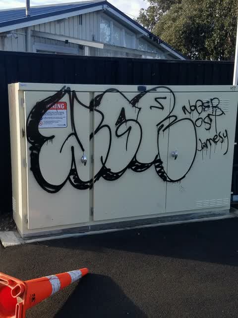 Graffiti, a report photo