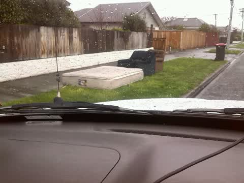 Rubbish/Recycling, a report photo