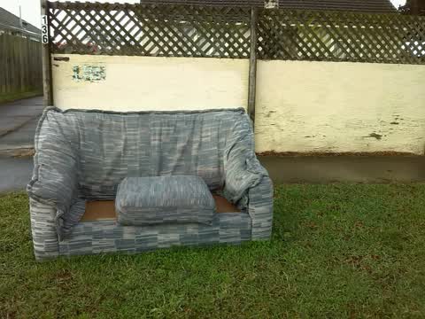 Rubbish/Recycling, a report photo