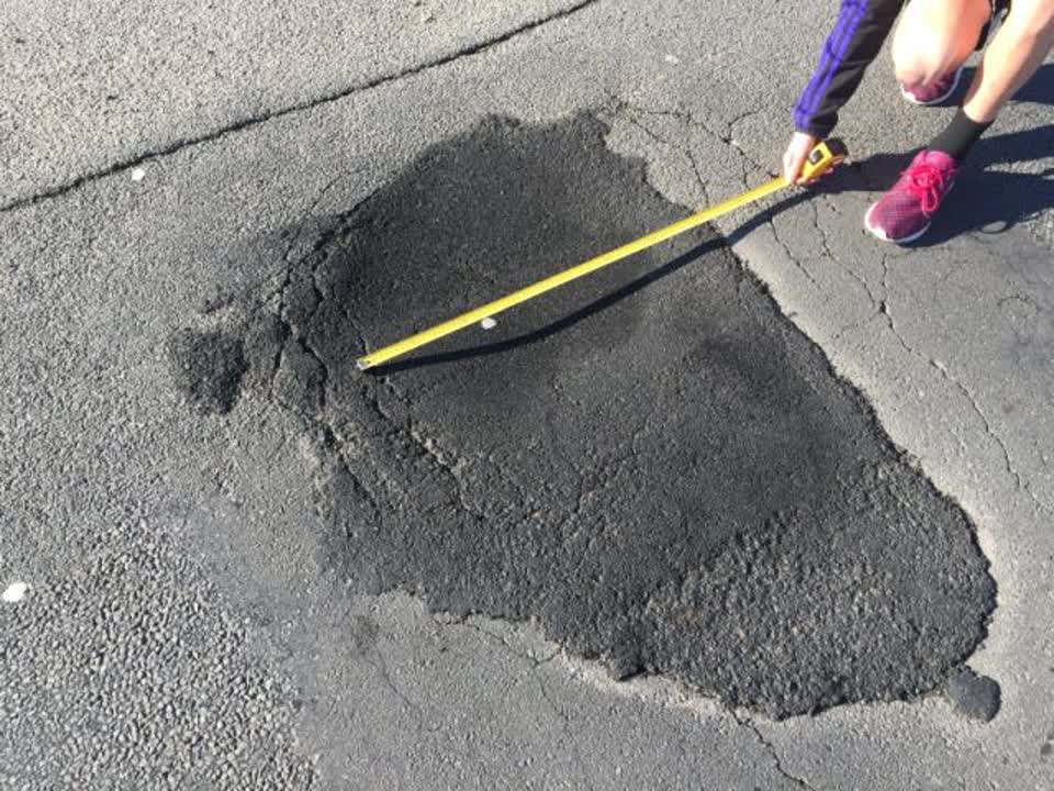 The photograph attached to this roading/streets report