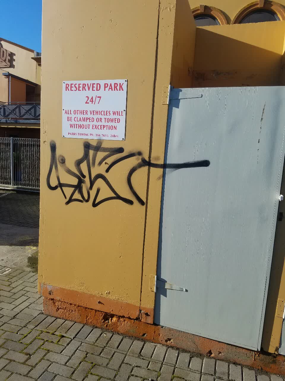 The photograph attached to this graffiti report