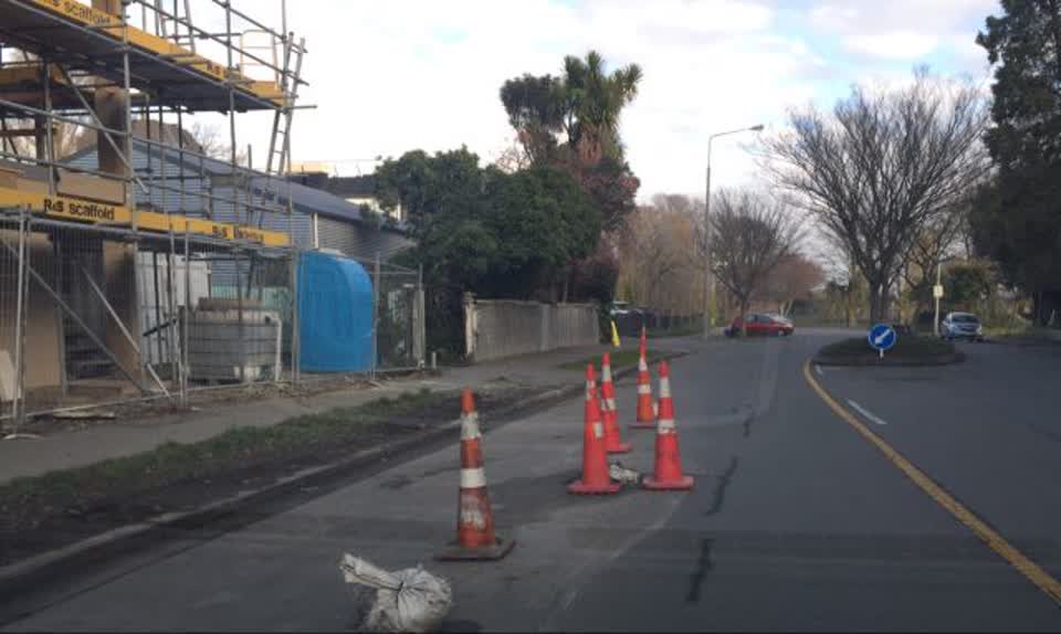 The photograph attached to this roading/streets report