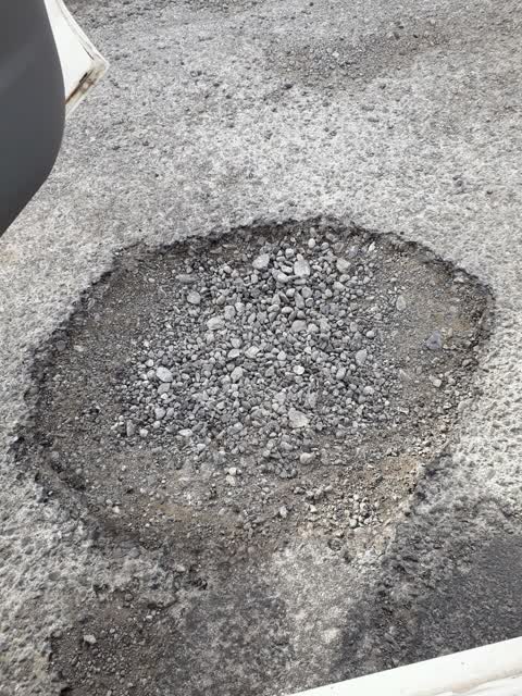 Roading/Streets, a report photo