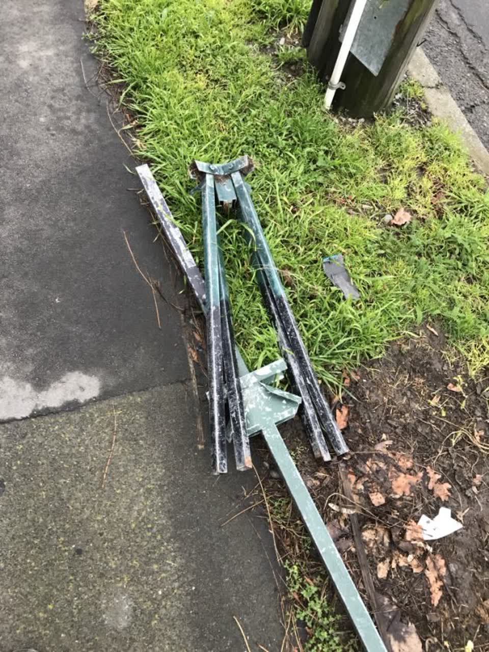 The photograph attached to this roading/streets report