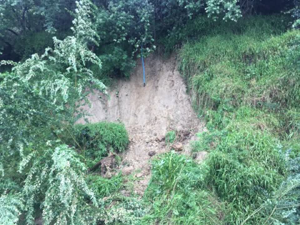 The photograph attached to this water supply report