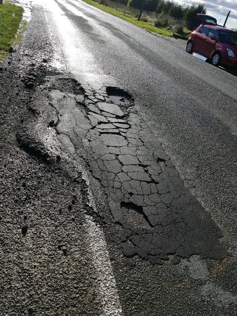 Roading/Streets, a report photo