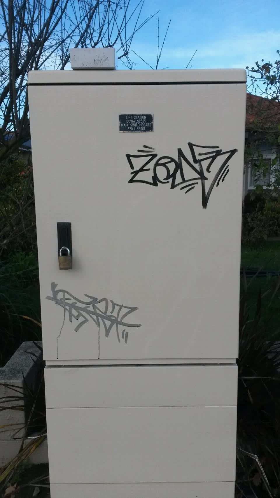 The photograph attached to this graffiti report