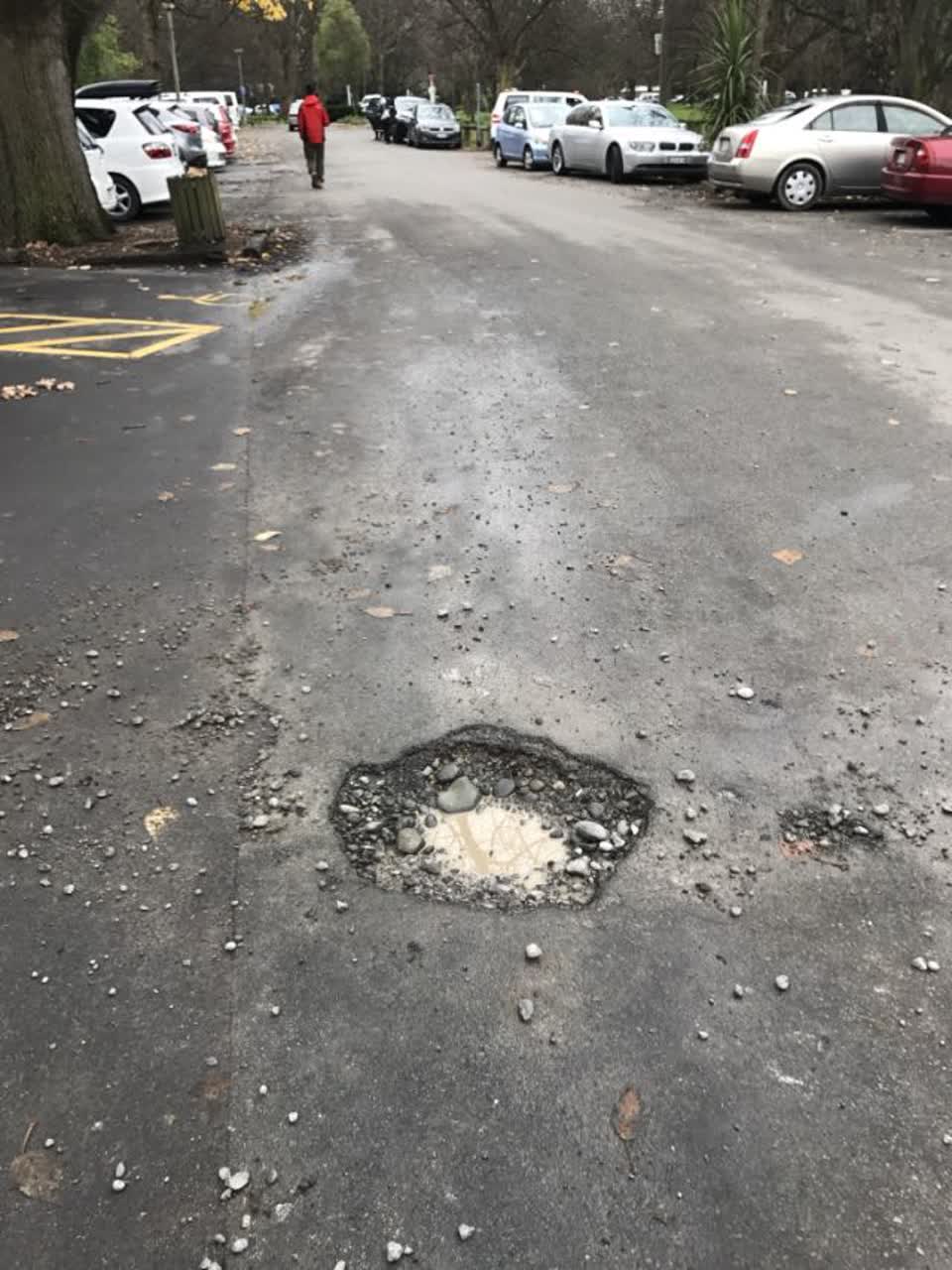 The photograph attached to this roading/streets report