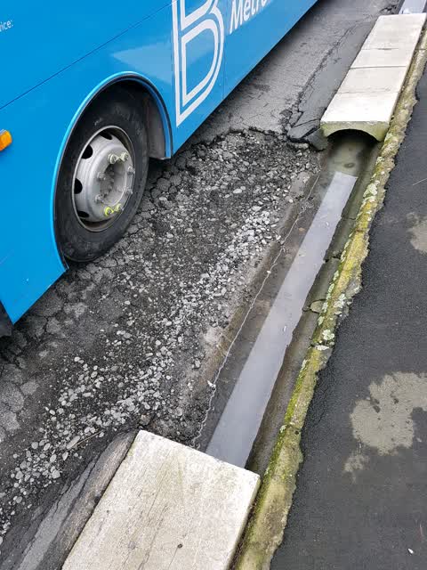 Roading/Streets, a report photo